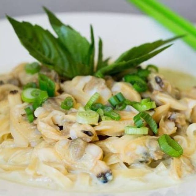 Green Curry Linguine Noodle.